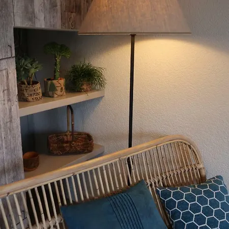 A 100m Du Lac D'annecy Apartment
